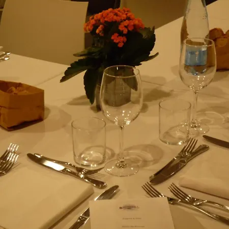 Casa F.a.c.i Hotel